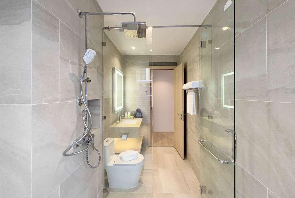 Wyndham Garden Naithon Phuket Hotel Room photo